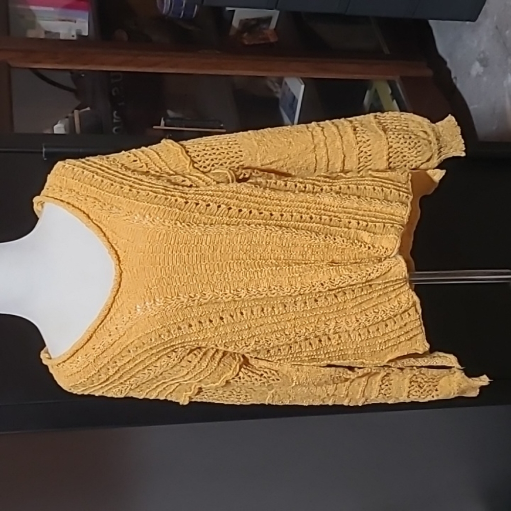Mustard yellow loose knit sweater